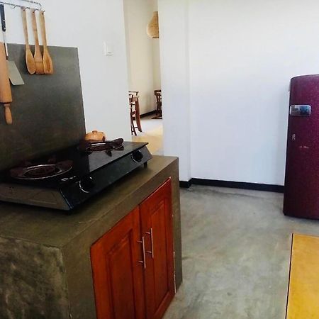 Om Villa Hikkaduwa Esterno foto