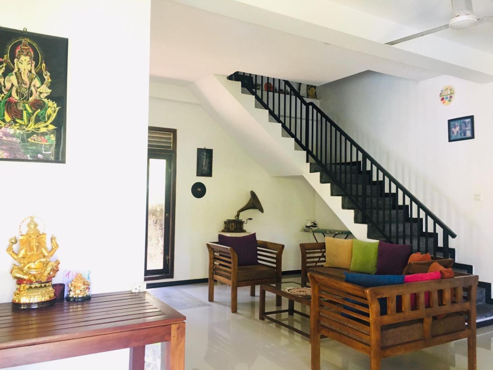 Om Villa Hikkaduwa Esterno foto