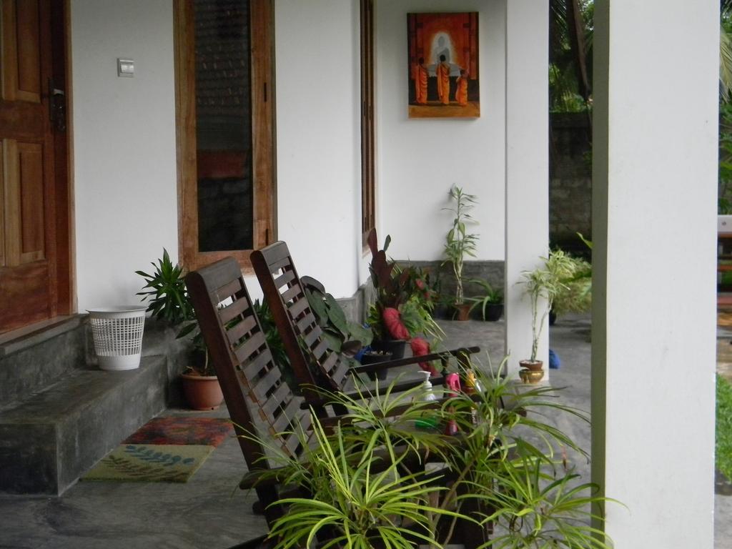 Om Villa Hikkaduwa Esterno foto