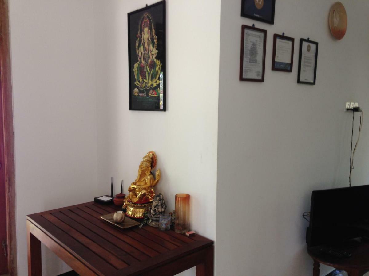 Om Villa Hikkaduwa Esterno foto