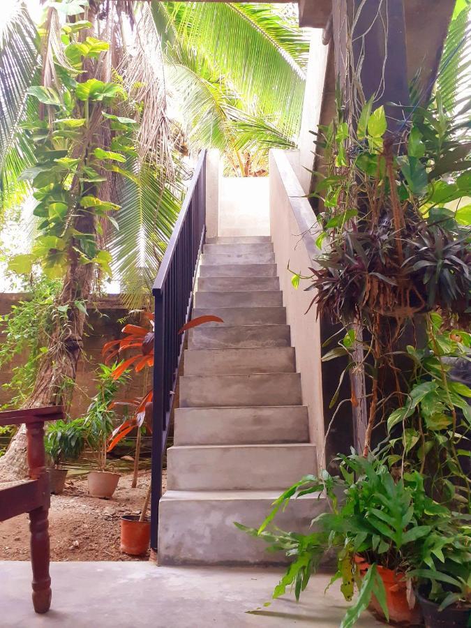 Om Villa Hikkaduwa Esterno foto