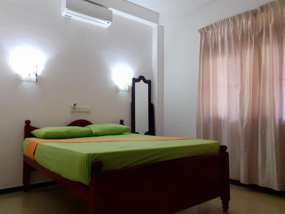 Om Villa Hikkaduwa Esterno foto